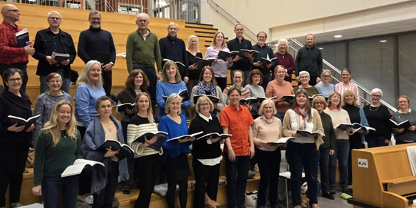 Borre Vocale og organist Åse Igland Berg.