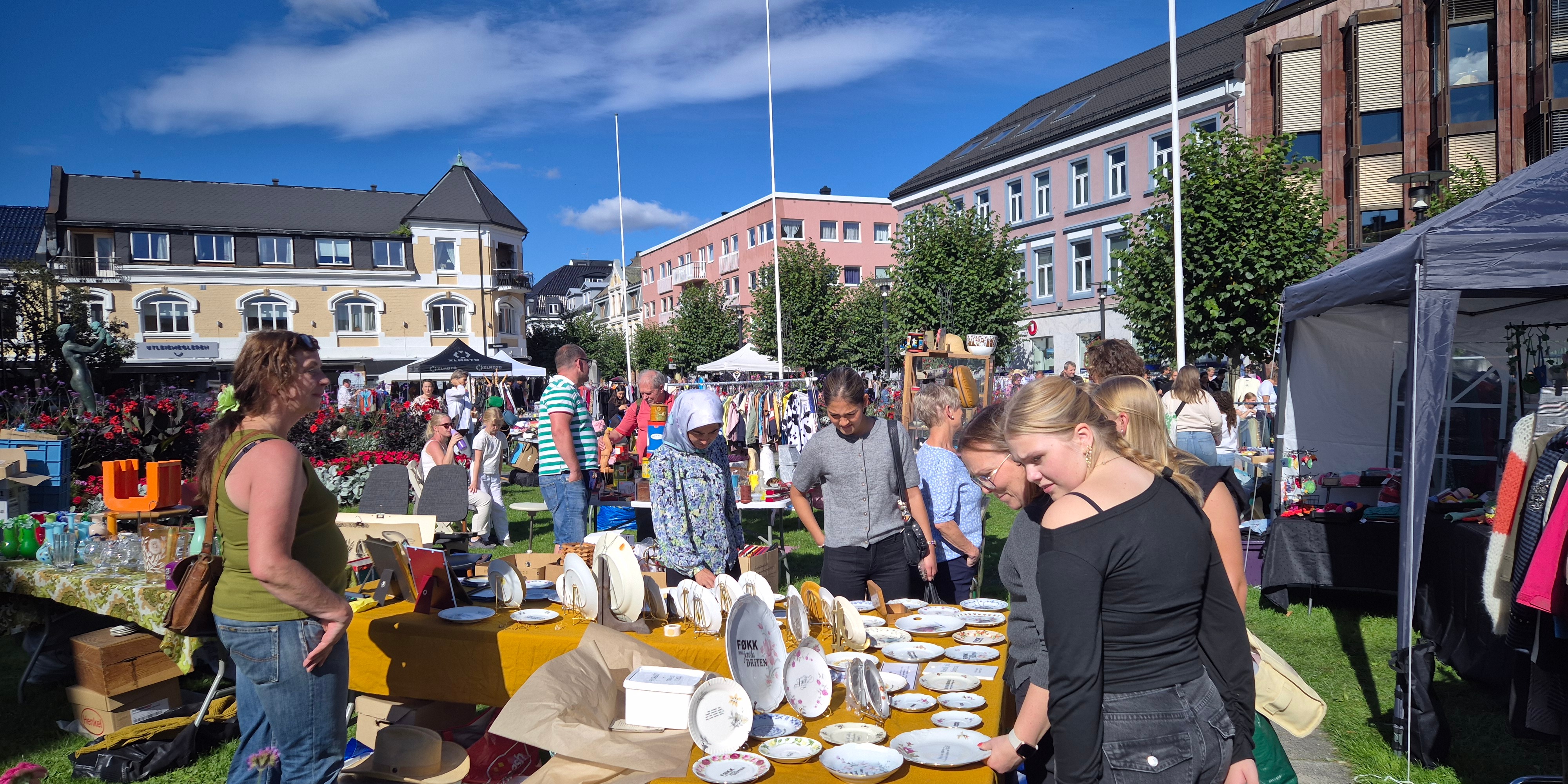 Bruktmarked i Byparken